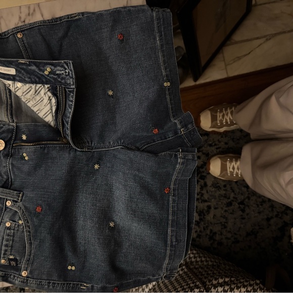 Seven7 Floral Embroidered Blue Denim Shorts - Picture 4 of 6